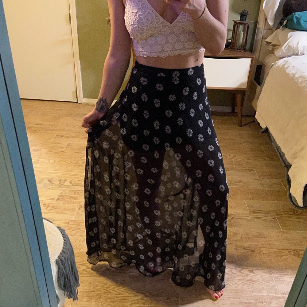 Daisy print maxi skirt